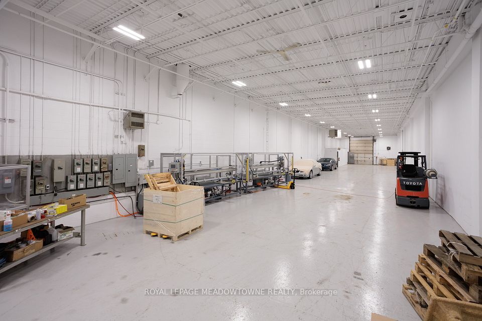 685 Speedvale Avenue B, Guelph, ON N1K 1E6