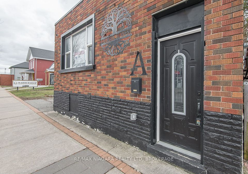 120 Main Street W, Port Colborne, ON L3K 3V2