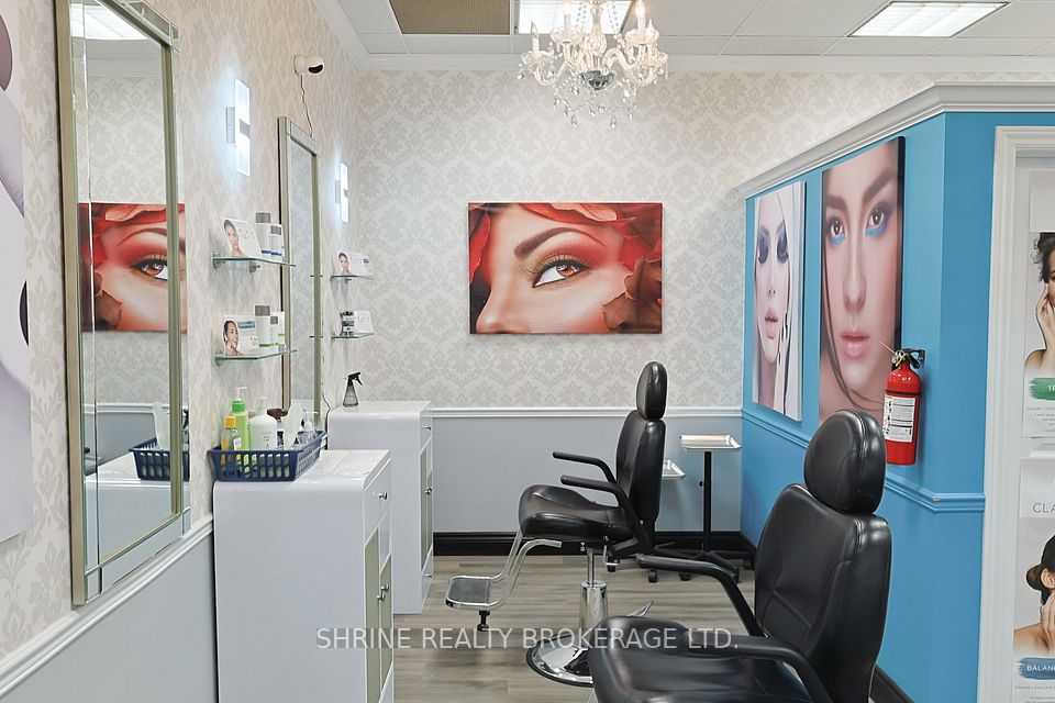 1280 Fanshawe Park Road W, London North, ON N6G 5B1