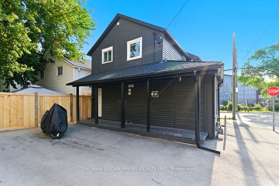 Detached at 2 WINDSOR Street 2, Hamilton, ON L8R 2G8, Hamilton