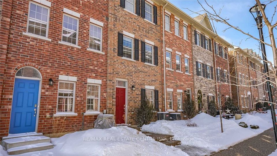 Att/Row/Townhouse at 6 Oxfordshire Lane, Kitchener, ON N2H 0B3, Kitchener