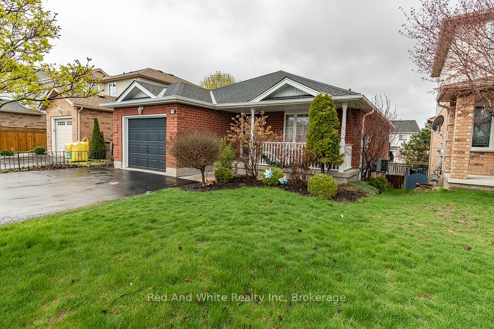 Detached at 79 Munroe Crescent UPPER, Guelph, ON N1G 5E3, Guelph