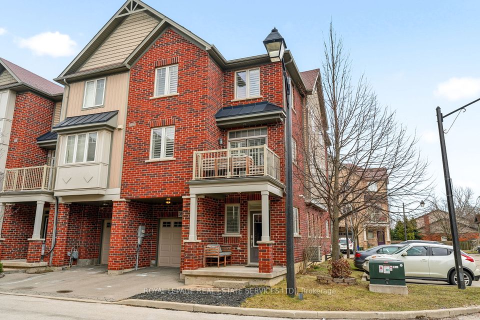Att/Row/Townhouse at 310 Fall Fair Way 39, Hamilton, ON L0R 1C0, Hamilton