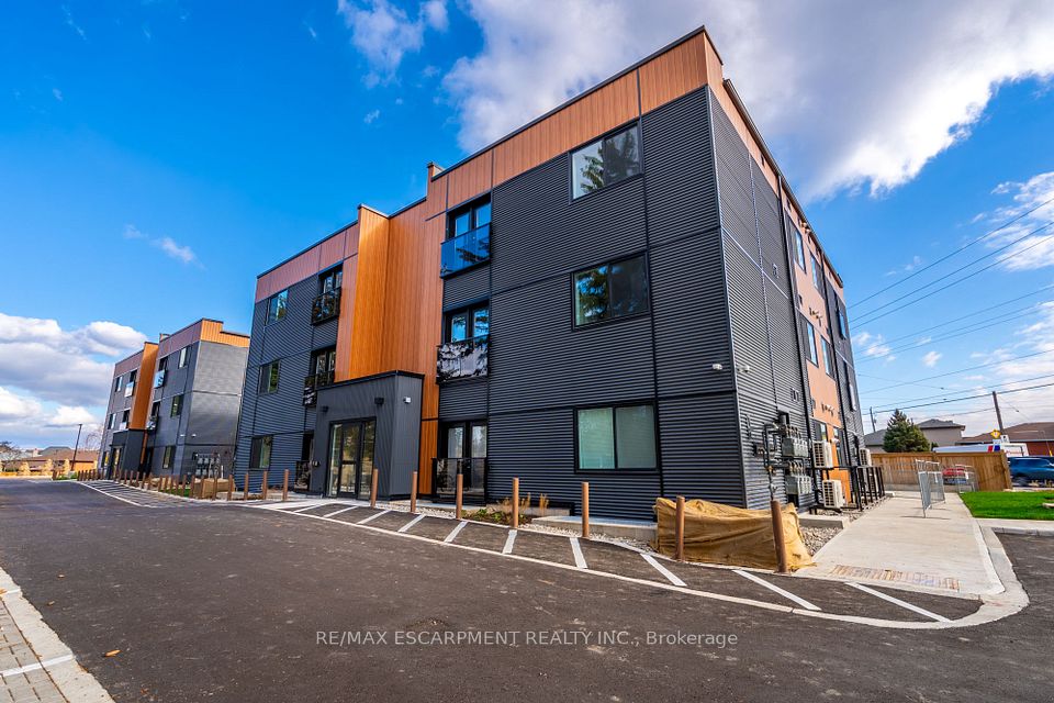 Att/Row/Townhouse at 259 King Street E 304, Hamilton, ON L8G 1M1, Hamilton