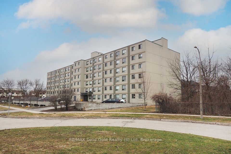 Condo Apartment at 18 Holborn Court 502, Kitchener, ON N2A 4A1, Kitchener