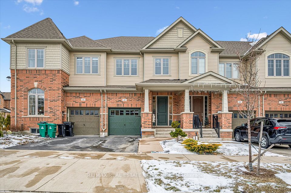 Att/Row/Townhouse at 42 Stonehill Avenue, Kitchener, ON N2R 0N8, Kitchener