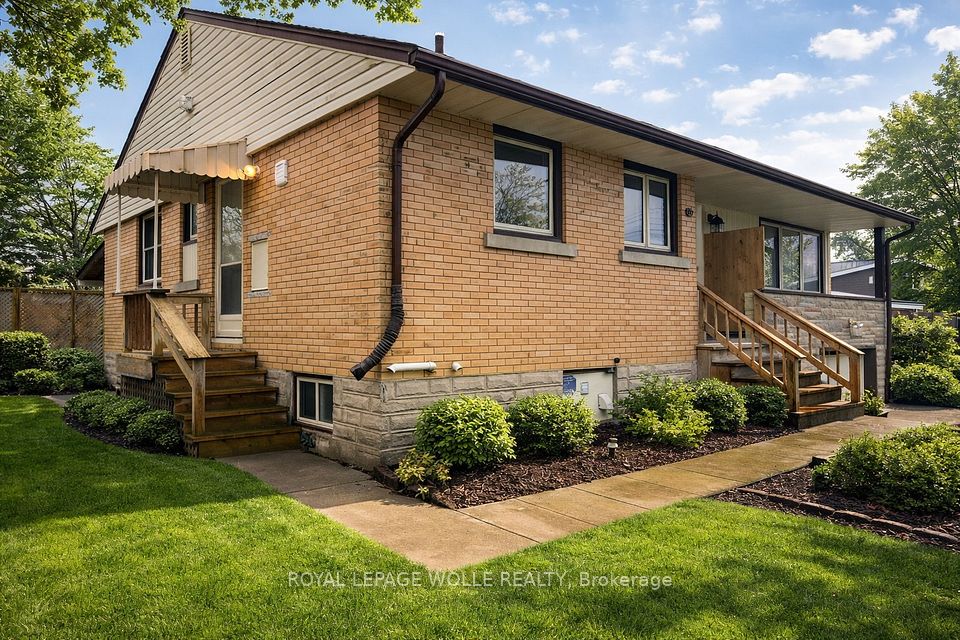 Detached at 148 Siebert Avenue LOWER, Kitchener, ON N2C 2A8, Kitchener