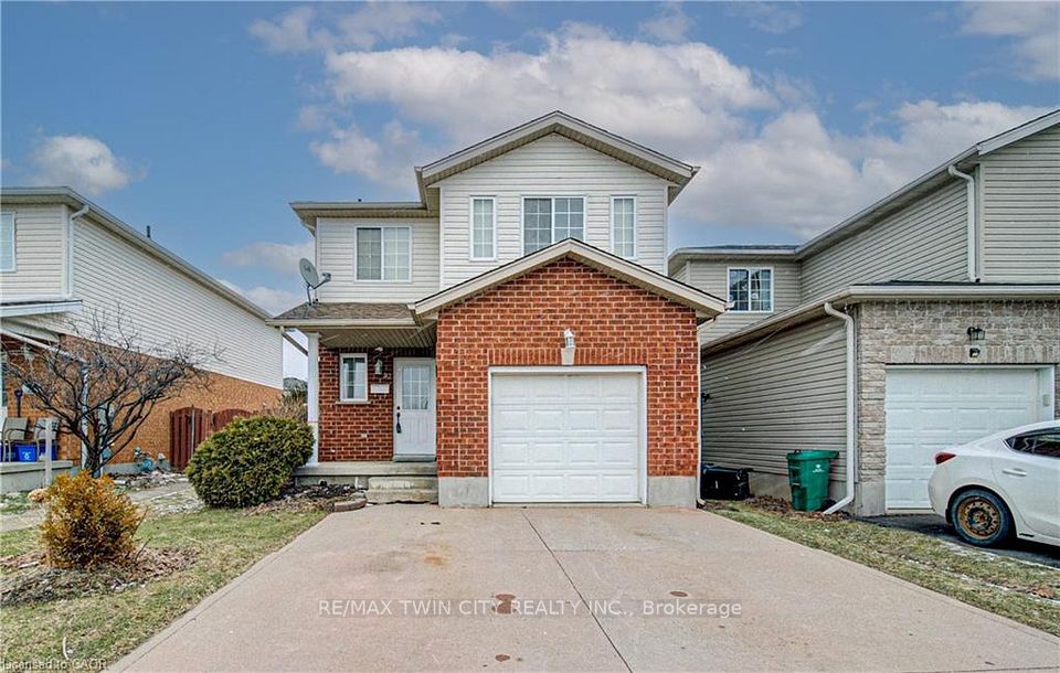Detached at 93 EDGEMERE Drive, Cambridge, ON N1P 1E9, Cambridge