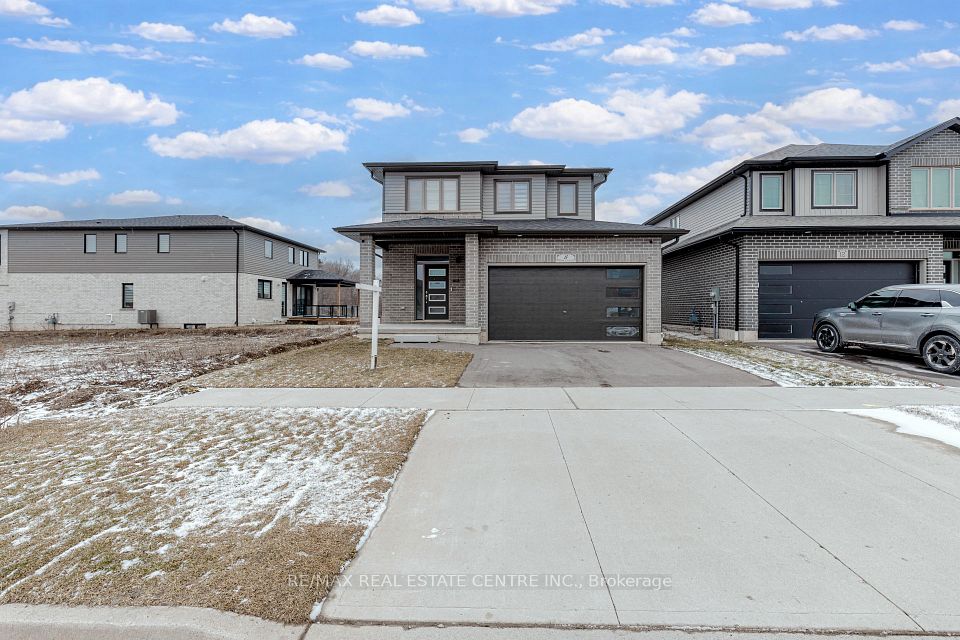 Detached at 8 Moon Crescent, Cambridge, ON N1S 0C4, Cambridge