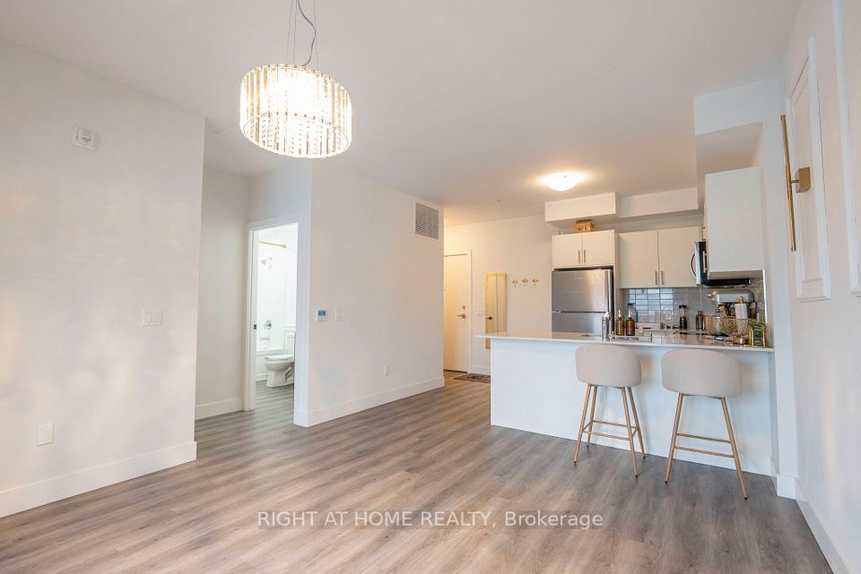 Condo Apartment at 1000 Lackner Place E 302, Kitchener, ON N2A 0L9, Kitchener