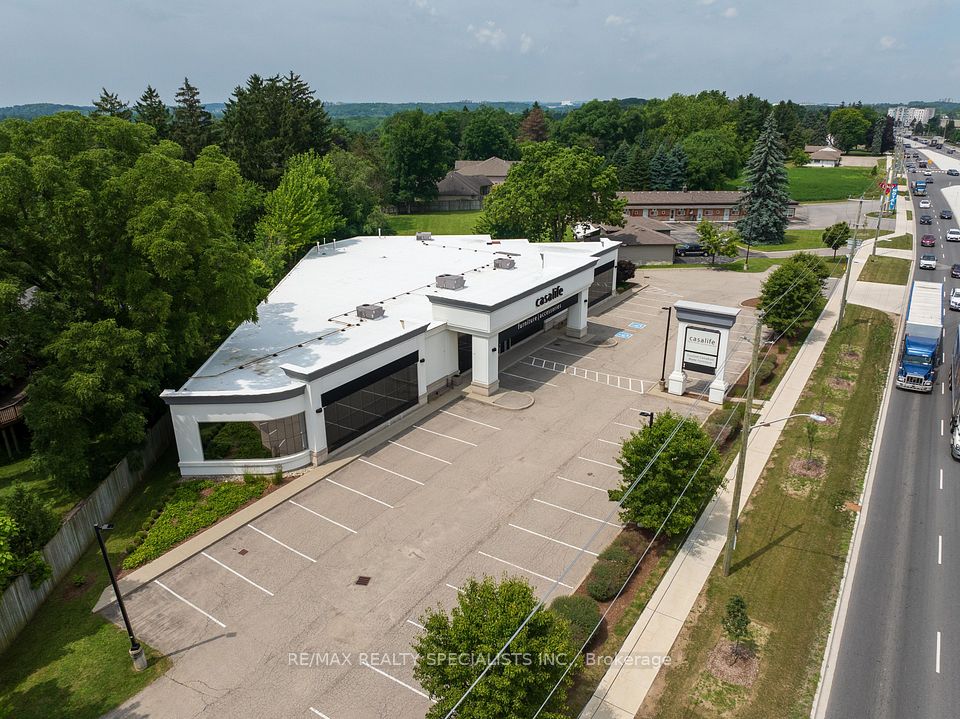 4553 King Street E, Kitchener, ON N2P 2G2