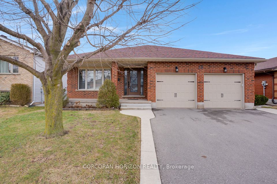Detached at 35 Southview Crescent, Cambridge, ON N1P 1A3, Cambridge