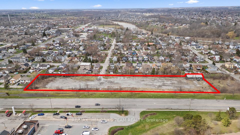 1 DREW Street, Welland, ON L3C 5H8