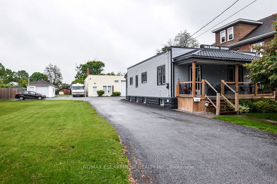 264 Hellems Avenue, Welland, ON L3B 3B7
