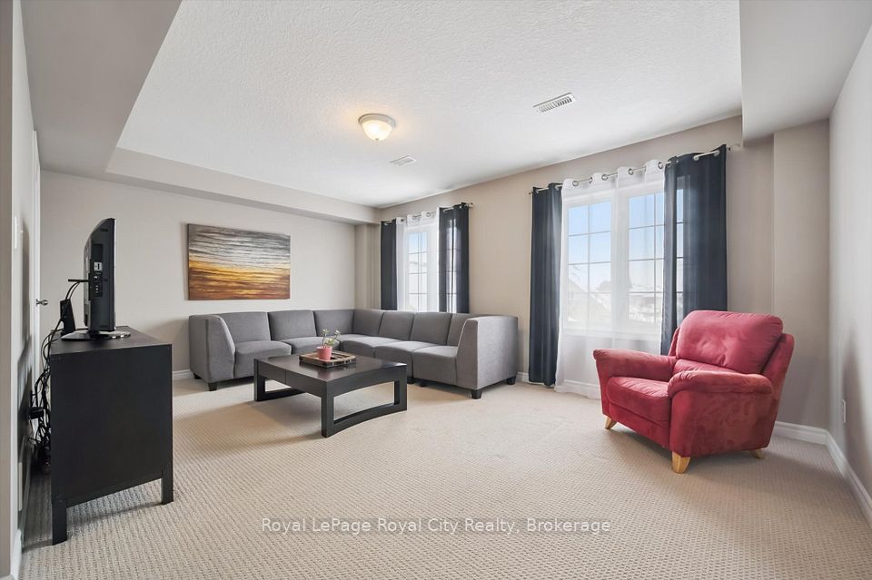 Condo Townhouse at 15 Carere Crescent 28B, Guelph, ON N1E 0K4, Guelph