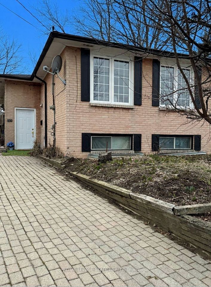 Semi-Detached  at 222 Greencedar Drive, Hamilton, ON L9C 6W6, Hamilton