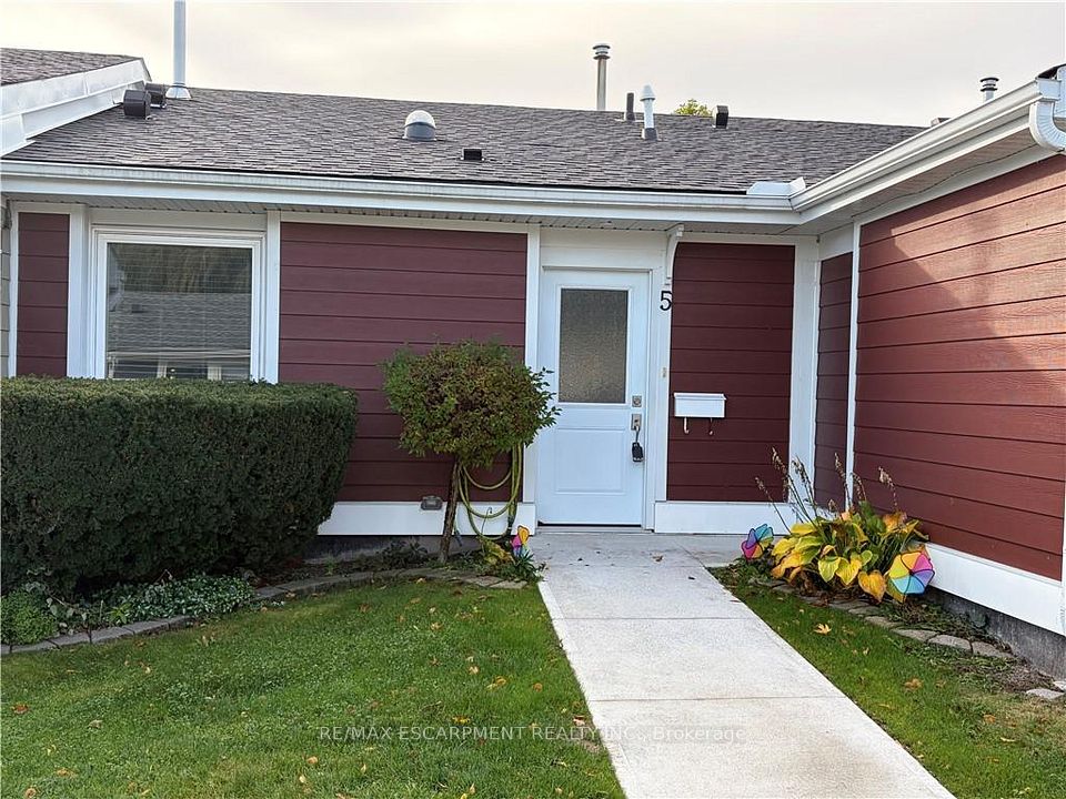 Condo Townhouse at 5 Jaczenko Terrace, Hamilton, ON L9B 1T8, Hamilton