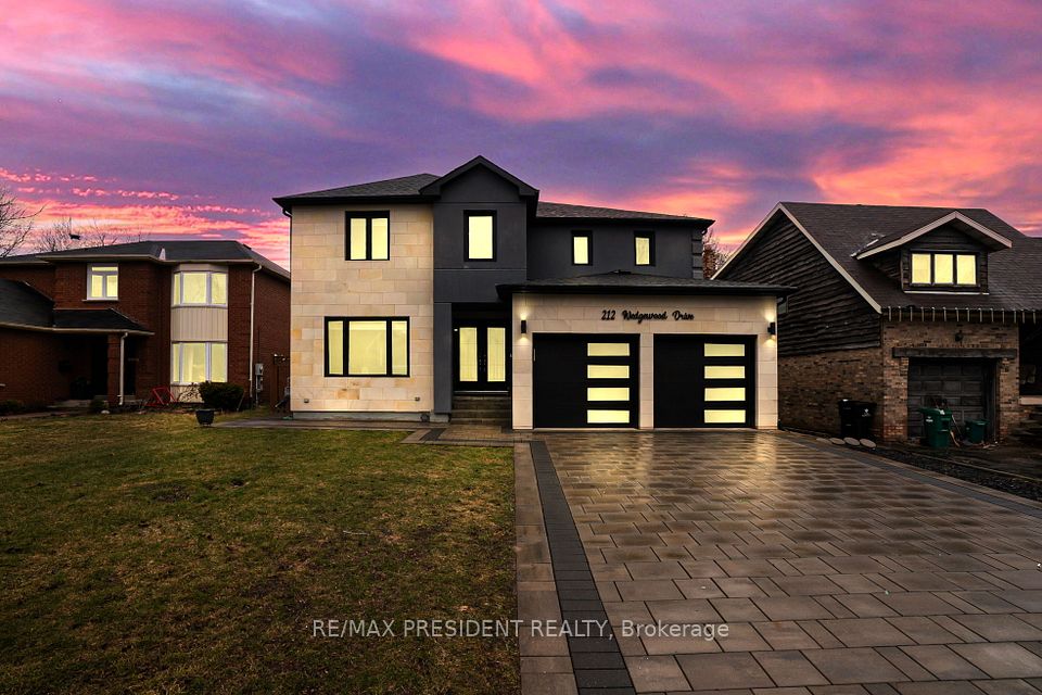 Detached at 212 Wedgewood Drive, Cambridge, ON N1S 4P8, Cambridge