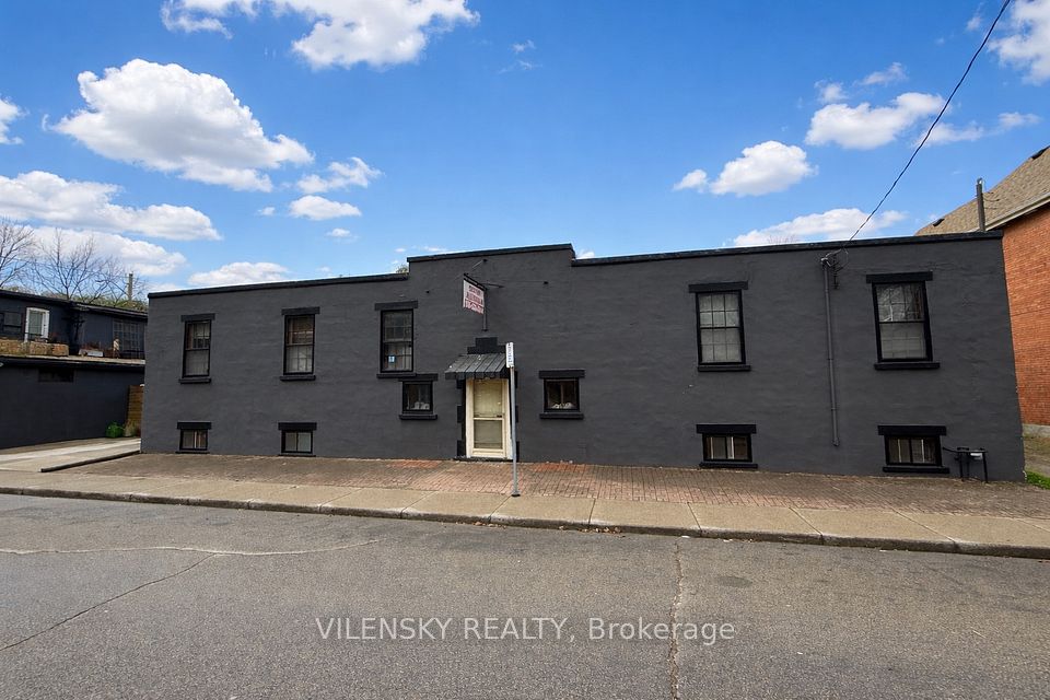 Investment at 112 West Avenue S, Hamilton, ON L8N 2S4, Hamilton