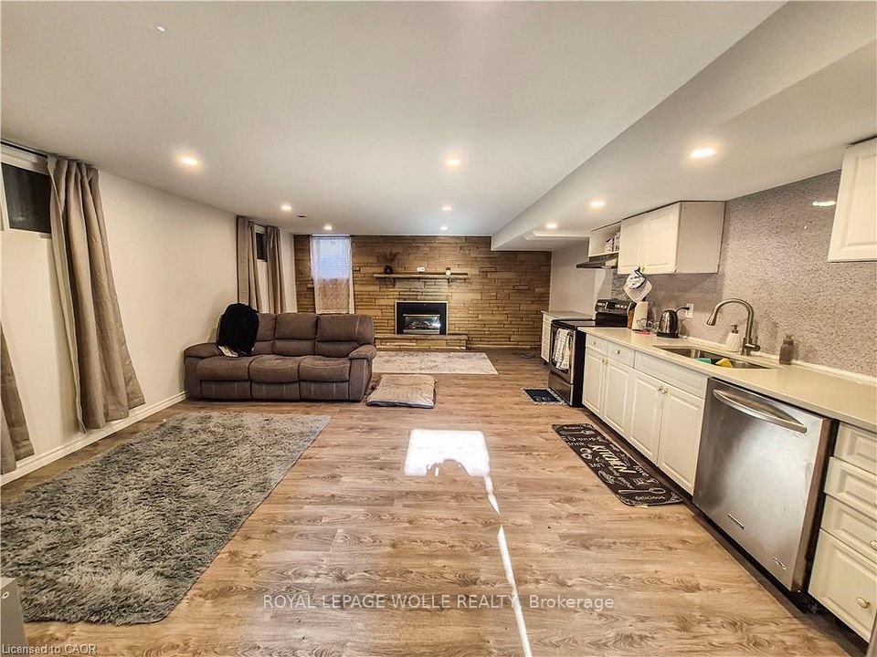 Detached at 11 Duncairn Avenue Lower, Kitchener, ON N2M 4S5, Kitchener