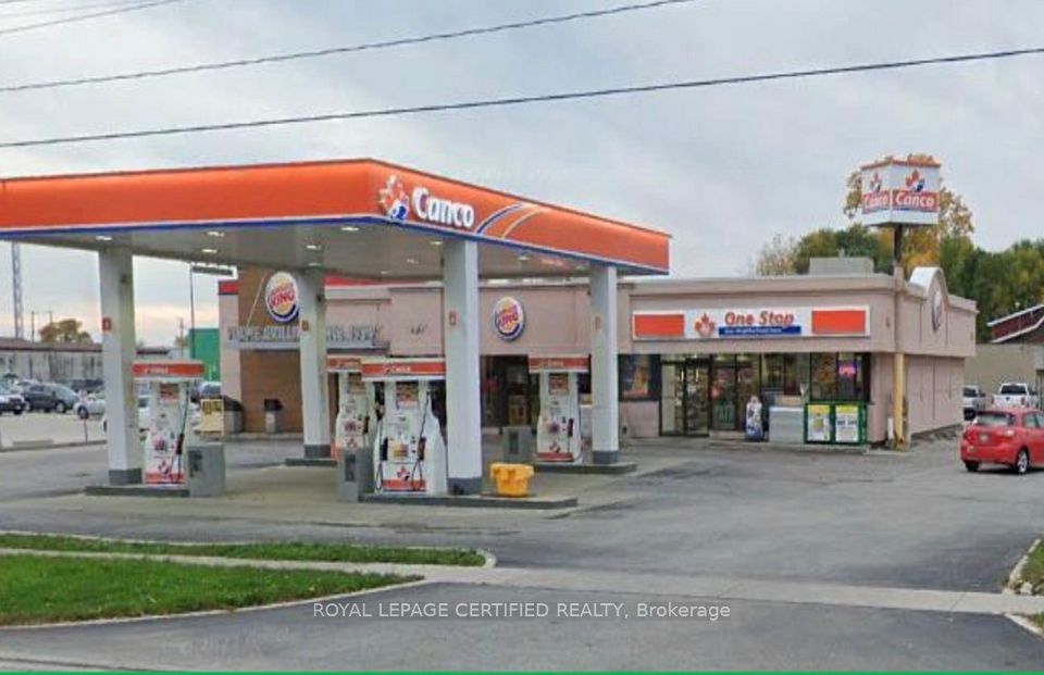 203 Indian Road S, Sarnia, ON N7T 3W3