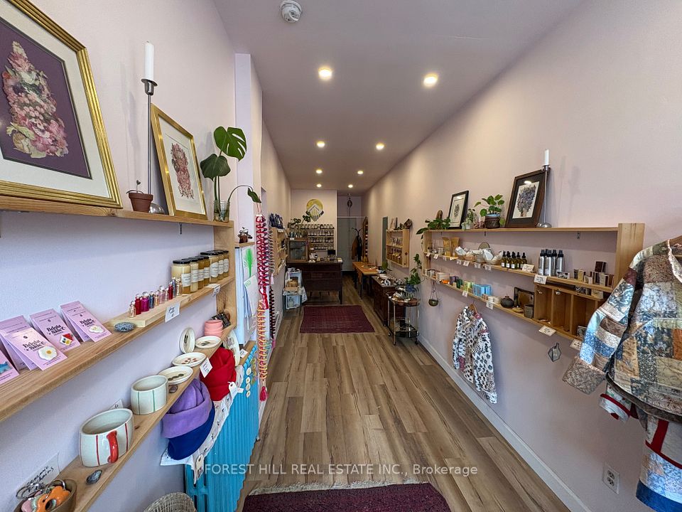 193 Ottawa Street N B, Hamilton, ON L8H 3Z4