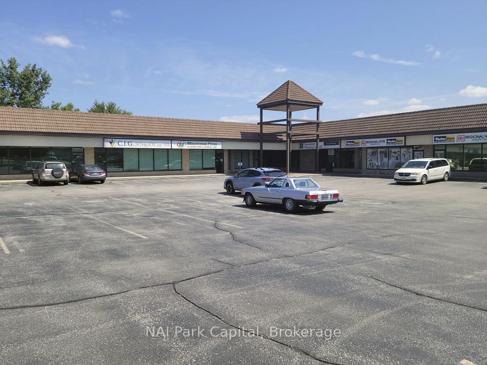 930 Woodlawn Road W 9, Guelph, ON N1K 1T2