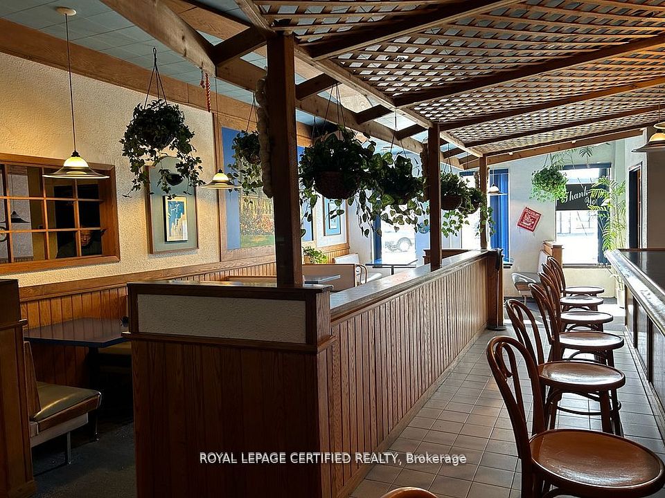 459 St Paul Street, St. Catharines, ON L2R 3N4