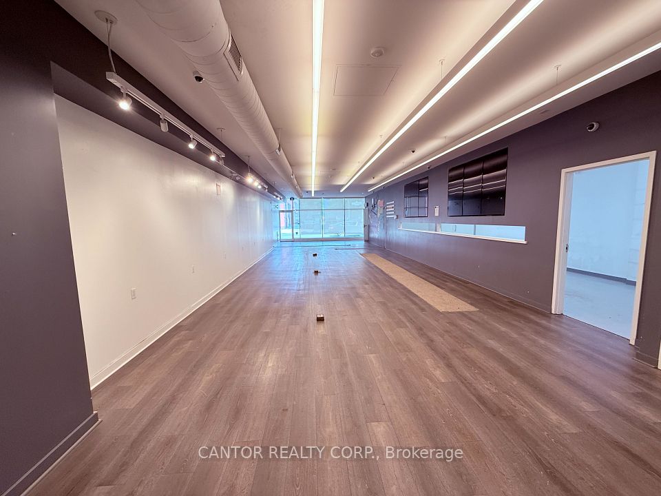 391 Bank Street, Ottawa Centre, ON K2P 1Y3