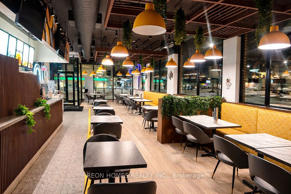 8 Erb Street W, Waterloo, ON N2J 2W6