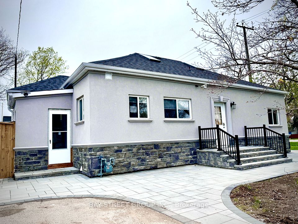 Semi-Detached  at 831 Beach Boulevard 101, Hamilton, ON L8H 6Z2, Hamilton
