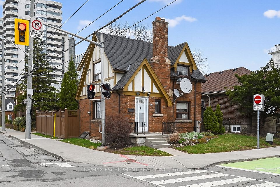 144 Hunter Street W, Hamilton, ON L8P 1R1 at 144 Hunter Street W, Hamilton, ON L8P 1R1, Hamilton, ON, L8P 1R1