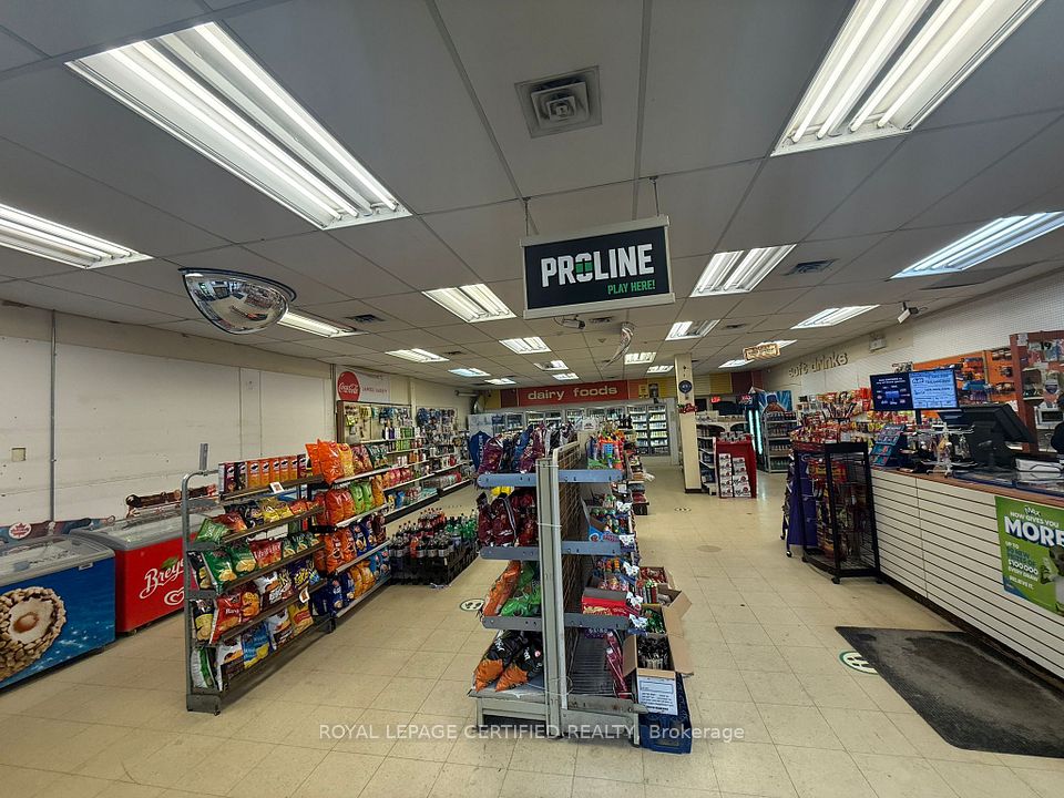 241 Dunsdon Street 117, Brantford, ON N3R 7C3