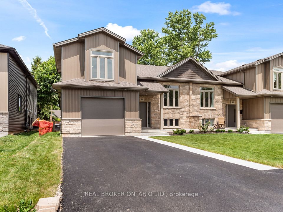 44 Topham Boulevard, Welland, ON L3C 3G2 at 44 Topham Boulevard, Welland, ON L3C 3G2, Welland, ON, L3C 3G2