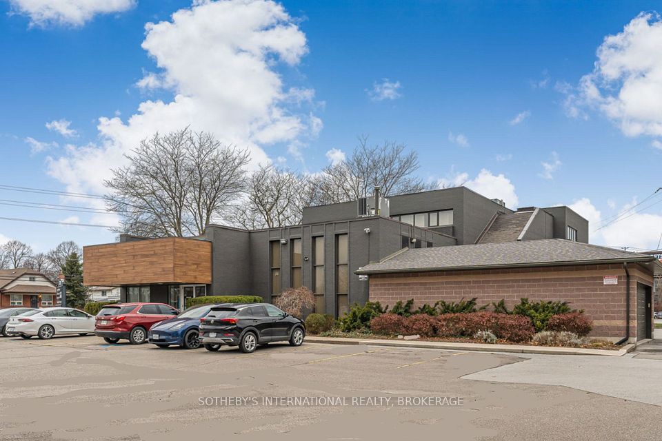 320 Vine Street, St. Catharines, ON L2M 4T3