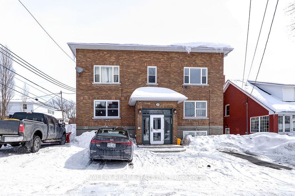 20 Cypress Street, Greater Sudbury, ON P3C 1M9
