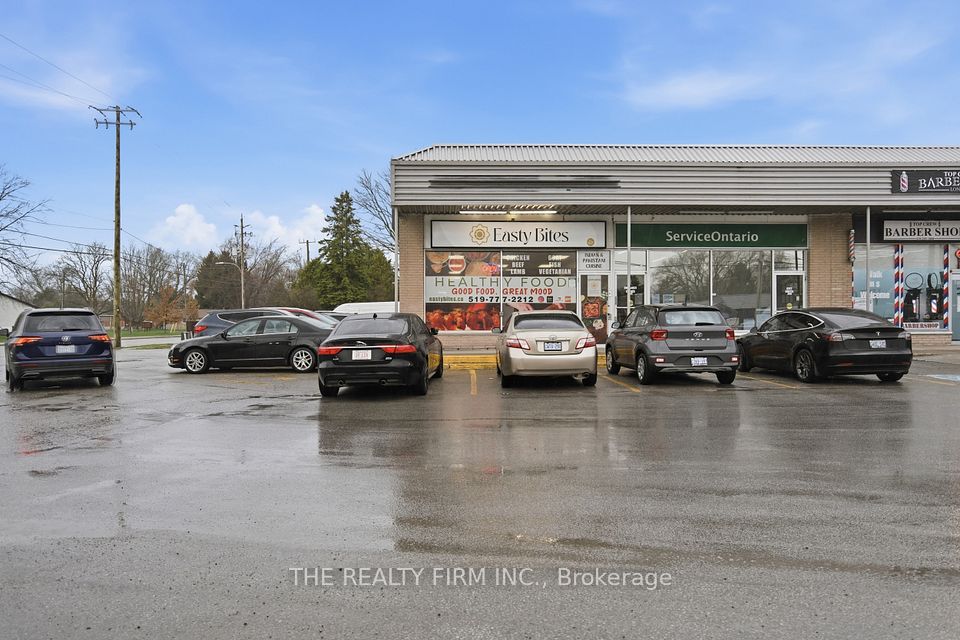 2295 Wharncliffe Road S 1, London South, ON N6P 1S7