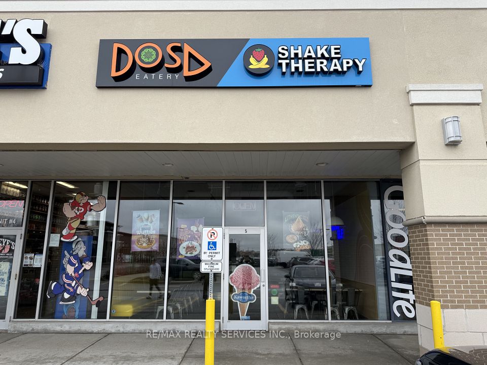 589 Fairway Road S 5, Kitchener, ON N2C 1X4