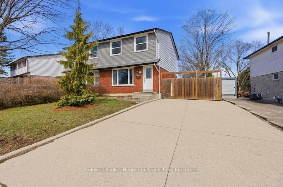 Semi-Detached at 28 Chartwell Crescent, Guelph, ON N1G 2T7, Guelph
