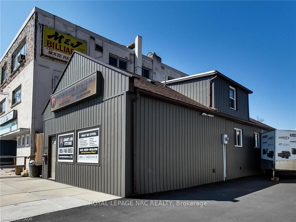 229 Parkdale Avenue N, Hamilton, ON L8H 5X4