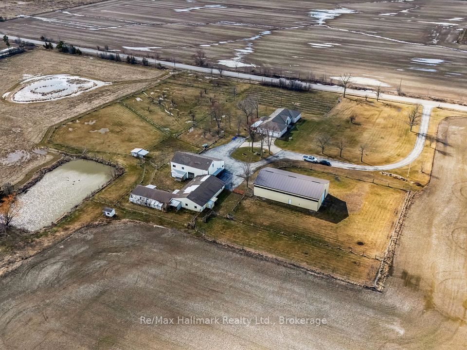 232 Eighth Road E, Hamilton, ON L8J 3M2