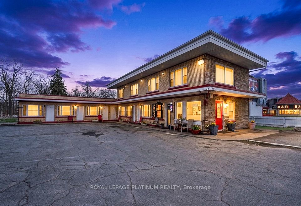7558 Lundy's Lane E, Niagara Falls, ON L2H 1G8