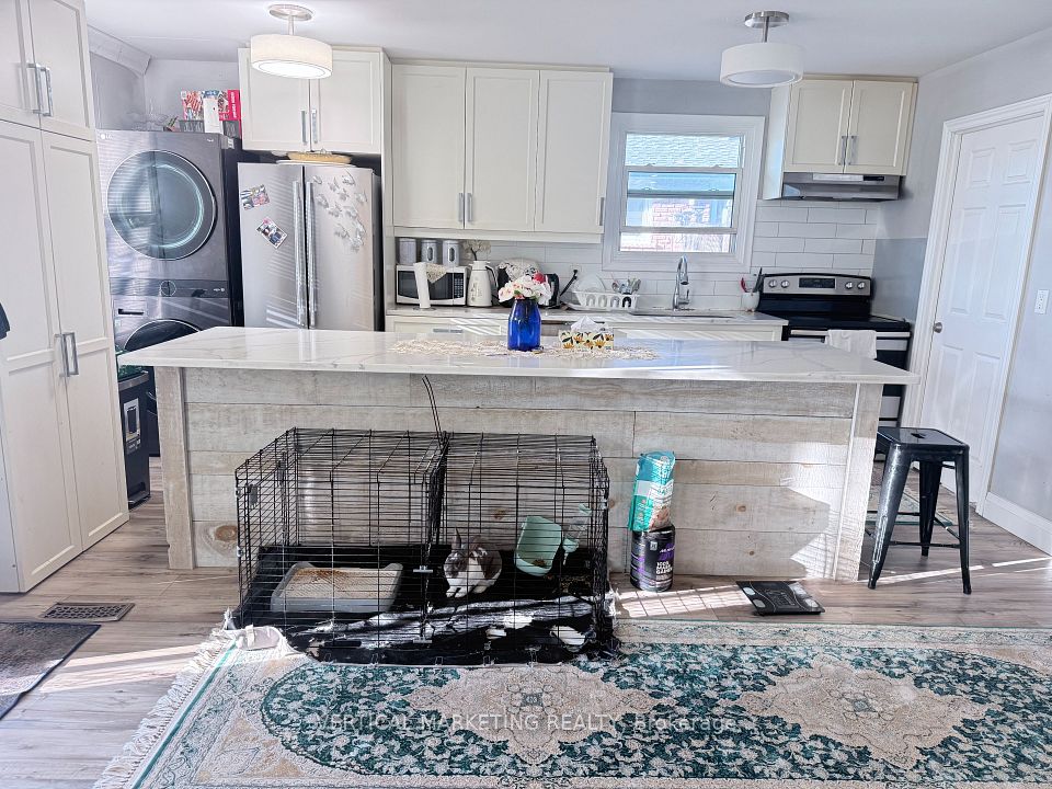 Semi-Detached  at 51 BIRCHVIEW Drive upper, Hamilton, ON L8T 4P6, Hamilton