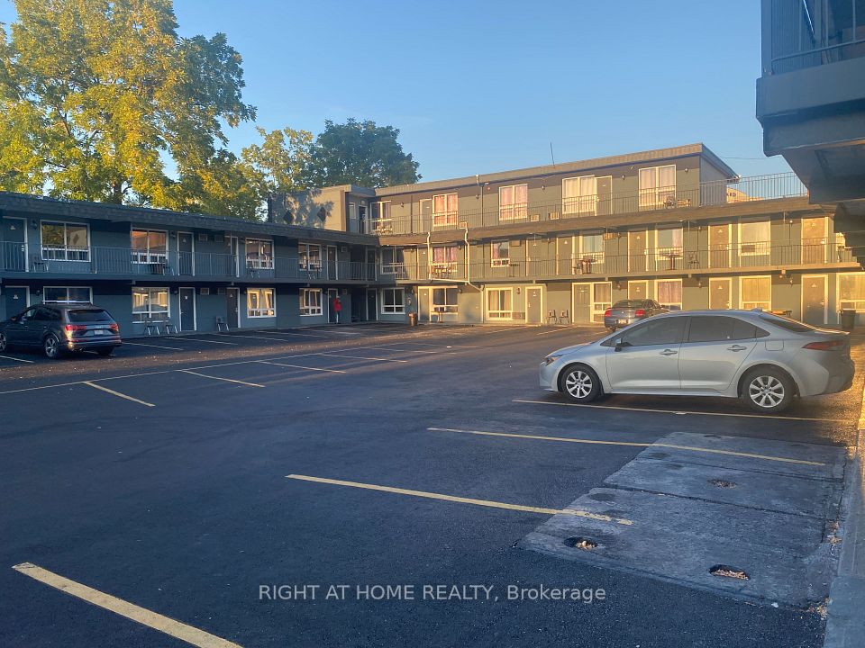 5958 Fallsview Boulevard, Niagara Falls, ON L2G 3V5
