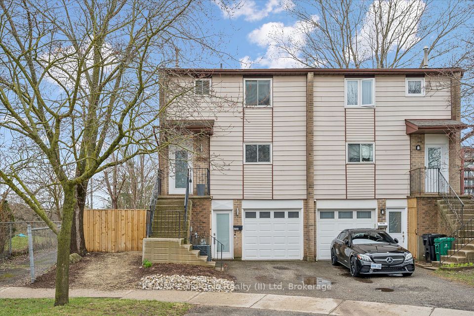 Semi-Detached  at 423 Cadbury Court A, Waterloo, ON N2K 3G7, Waterloo