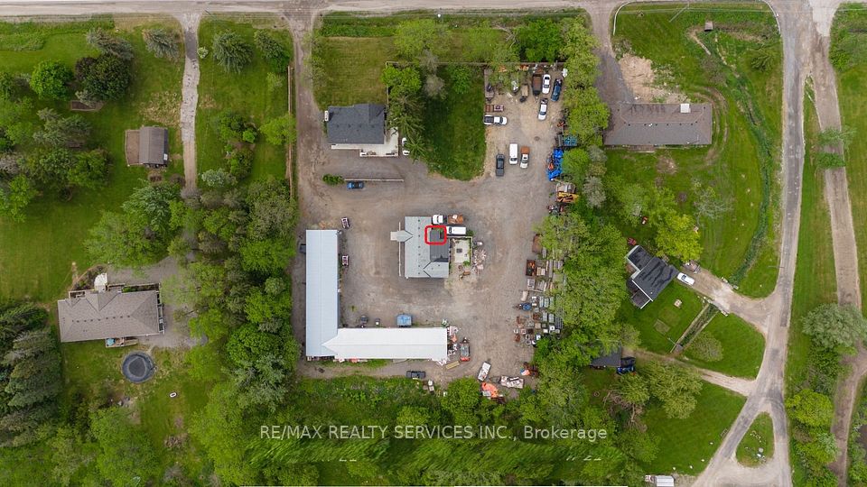 698 6 Highway D, Hamilton, ON L8N 2Z7