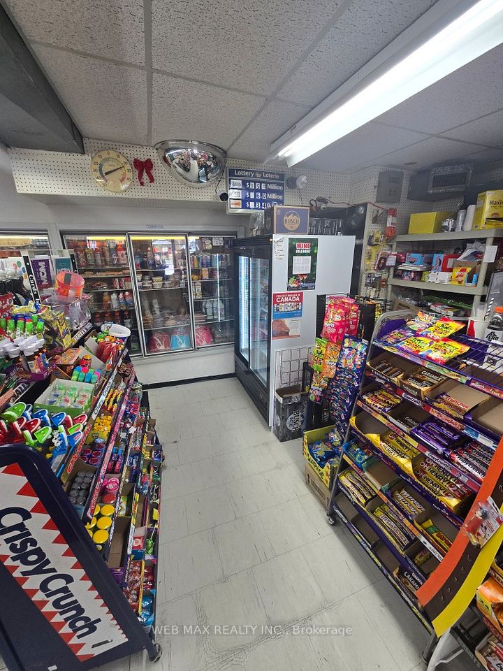 118 pelham Road, St. Catharines, ON L2S 1T8