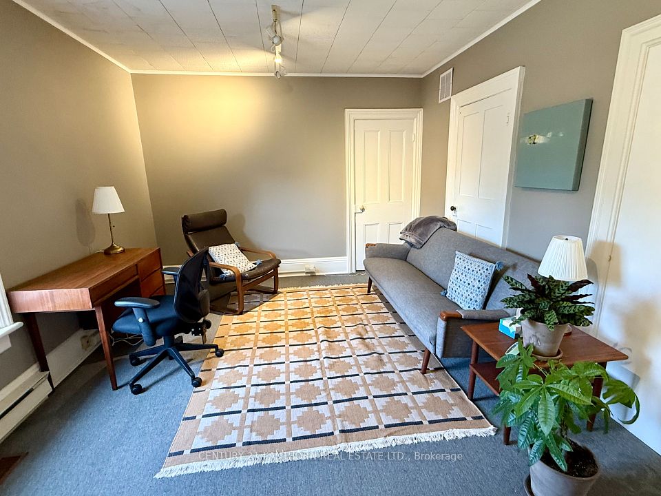 13360 Loyalist Parkway 204, Prince Edward County, ON K0K 2T0