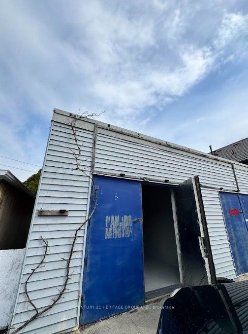 321 Robert Street 2, Hamilton, ON L8L 2R8