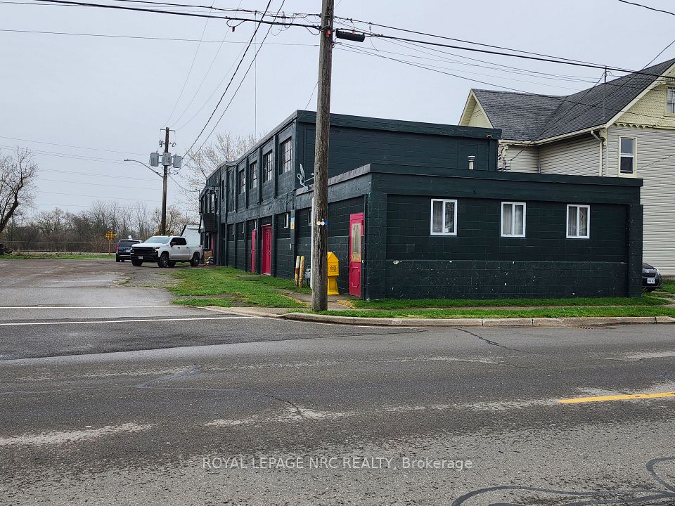 6 George Street, Port Colborne, ON L3K 3S1